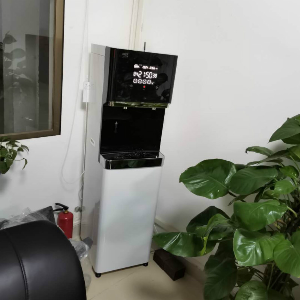 商用凈水機哪家好？該怎樣選擇？商用凈水機價格
